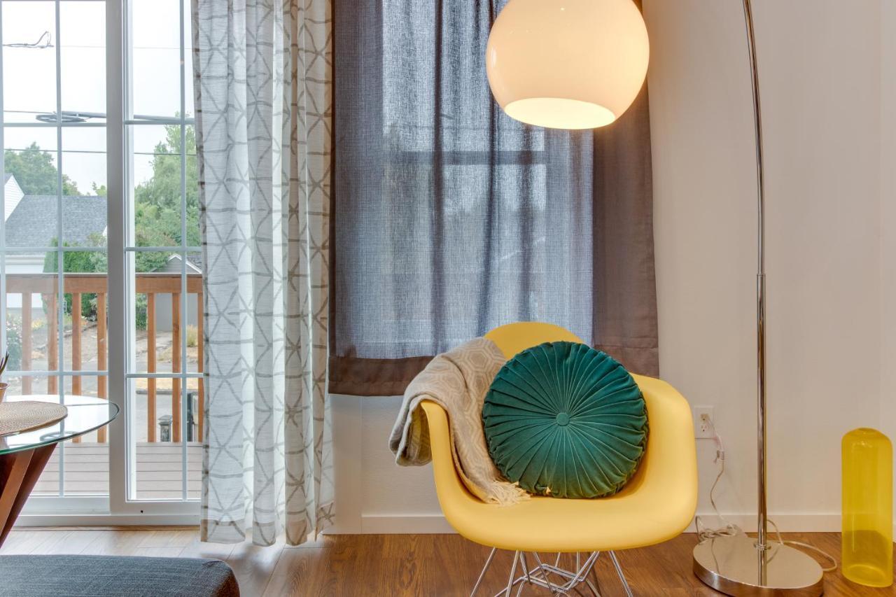 New Portland Neighborhood Studio Экстерьер фото